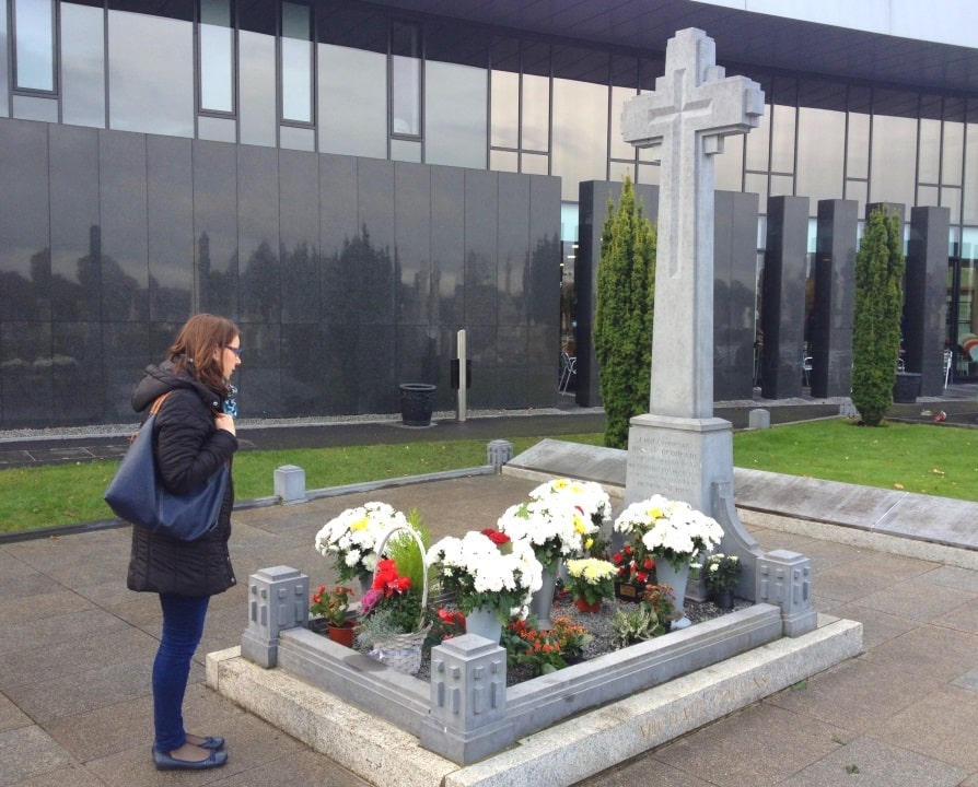 Have You Heard of The Irish Patriot called Michael Collins? 2 michael collins grave - Have You Heard of The Irish Patriot called Michael Collins?