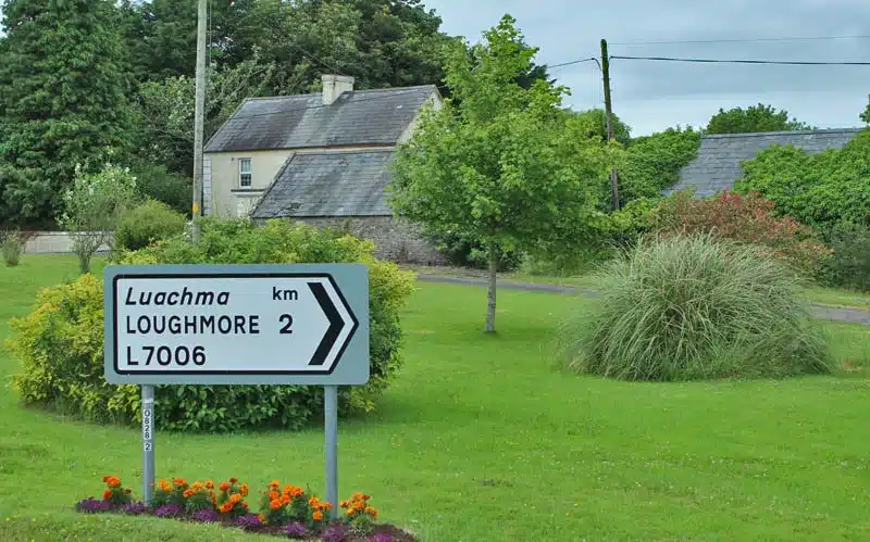 ireland roads sign jpeg - Irish Placenames - An Overview